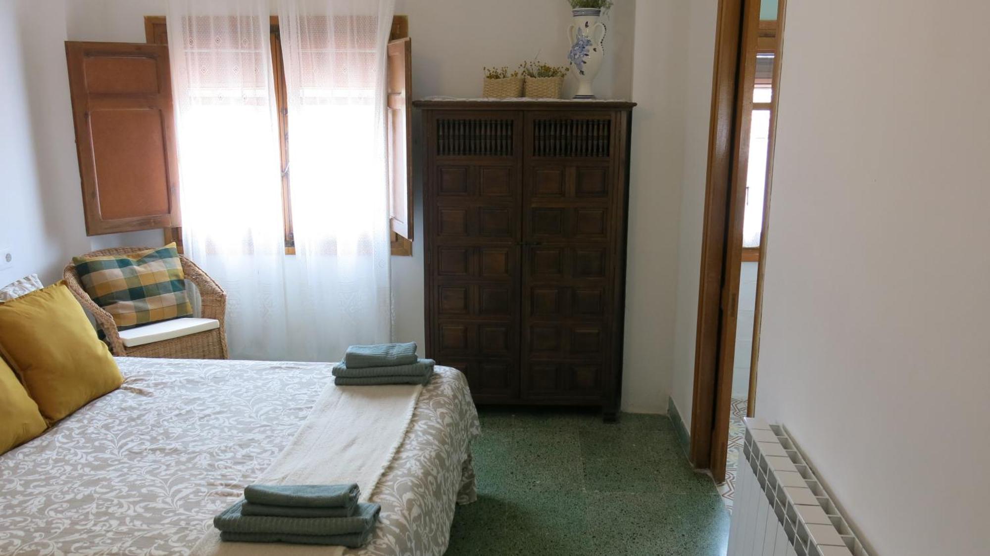 Casa Moreno Holiday home El Cuervo (Aragon)
